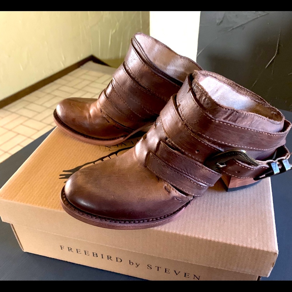 Freebird by Steven Lucky Sz 7